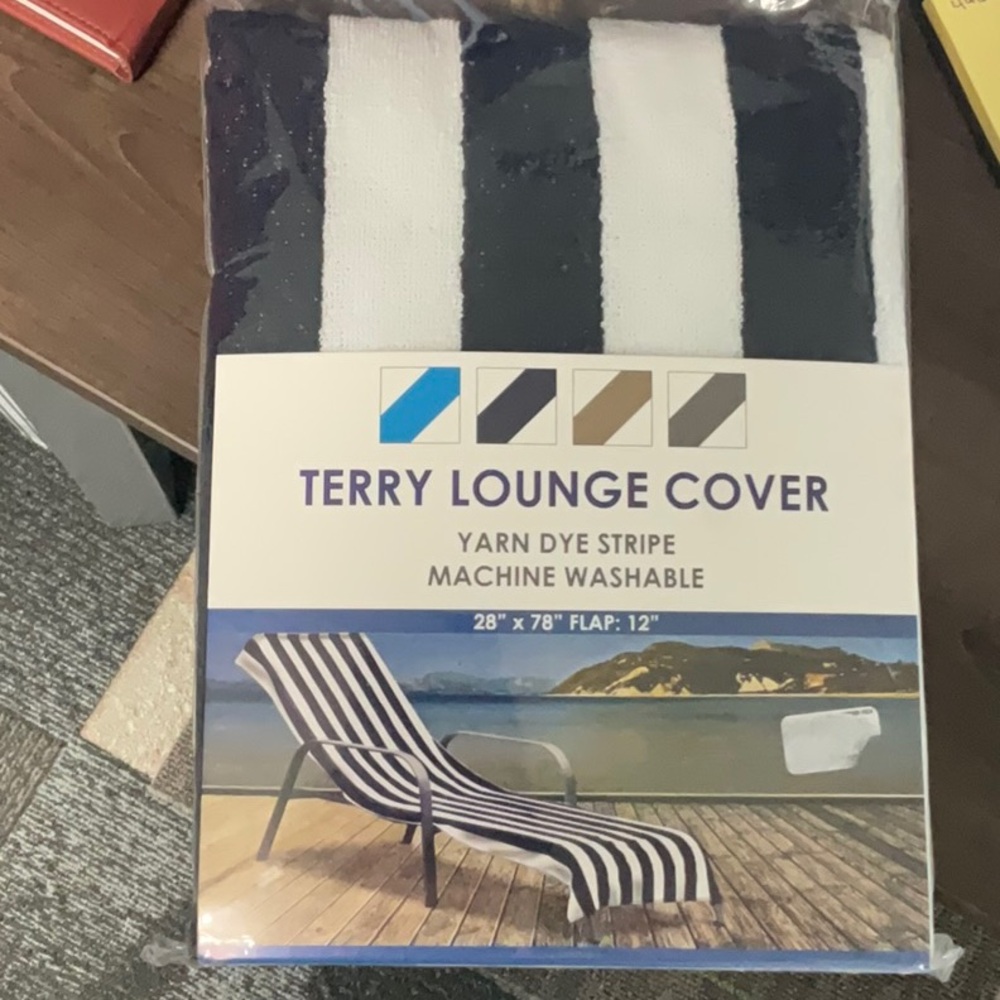 Terry Lounge Cover 28” x 78” Flap: 12” Navy and White